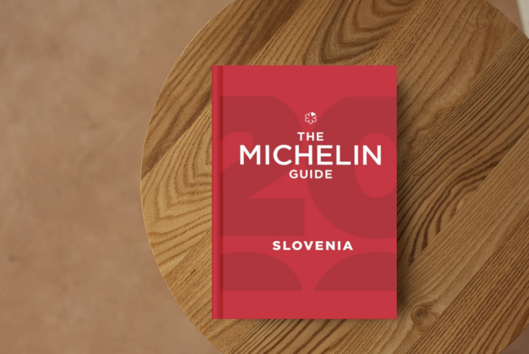 Michelinov vodnik za Slovenijo na mizi